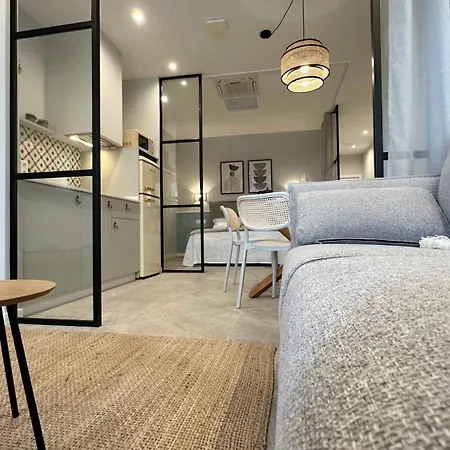 Paseo Colon Apartment